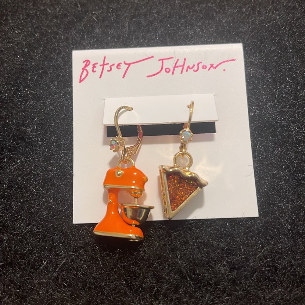 Betsey Johnson Orange Mixer & Rhinestone embellished Pumpkin Pie Slice Earring